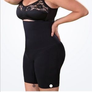 EMPETUA high waisted shaper shorts NWT